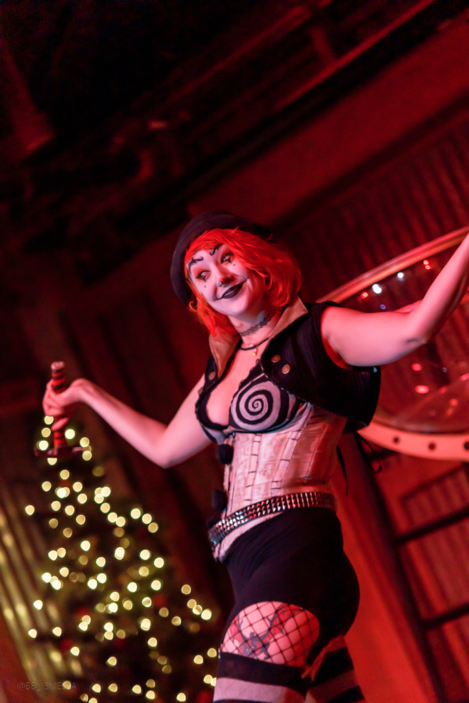 Vintage Variety Show in Gulfport Performer